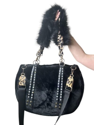 Umbra Siyah Peluş Omuz Çantası – Leopar Askılı, Altın Detaylı Kışlık Model - Görsel 5